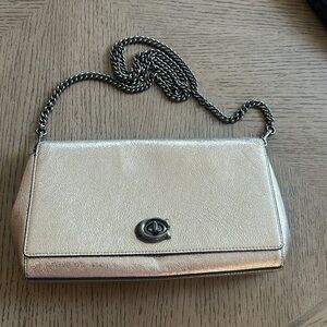 Coach 43023 Alexa Metallic Platinum Turnlock Leather Clutch Gold